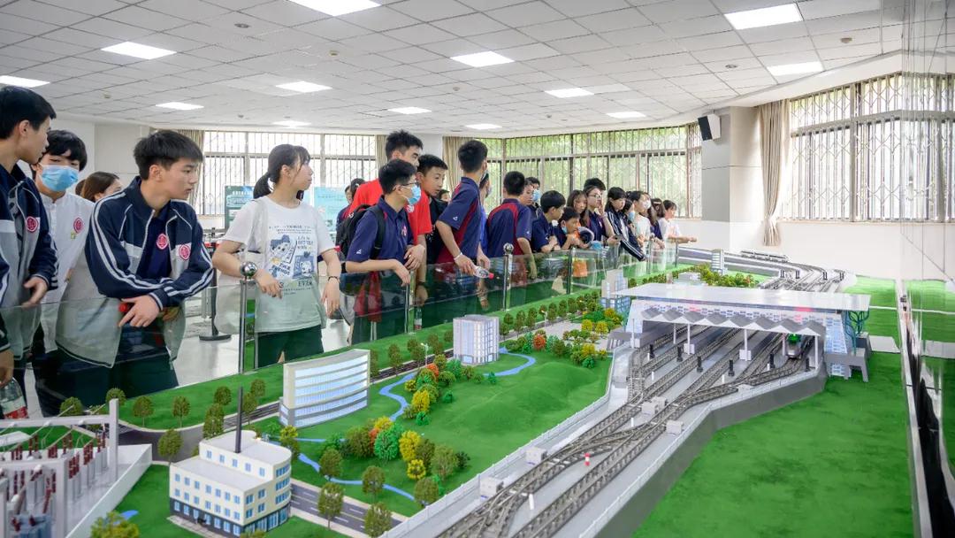 成都巴德美际国际学校